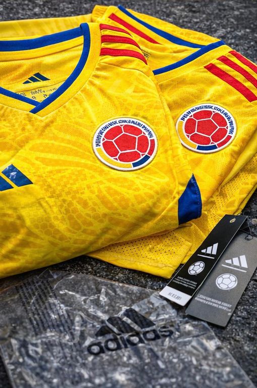 🇨🇴 Camiseta Oficial Colombia 2026 – Versión Jugador